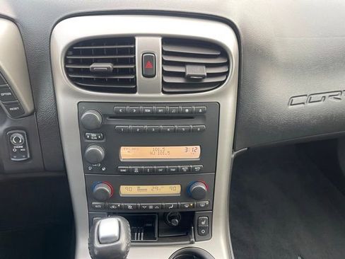 Used 2005 Chevrolet Corvette Coupe w/ Preferred Equipment Group image 17