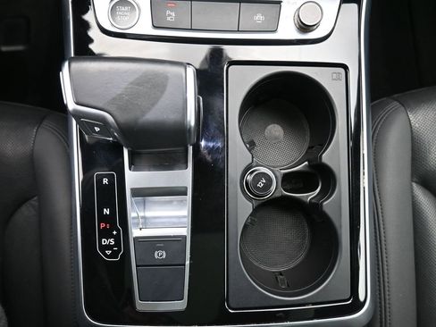 Used 2021 Audi Q7 2.0T Premium Plus w/ Executive Package image 18