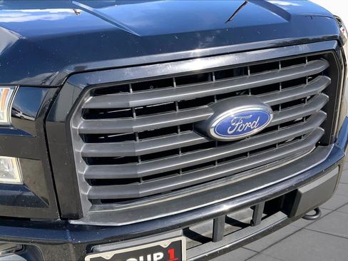 Used 2017 Ford F150 XLT w/ Equipment Group 302A Luxury AWD/4WD image 29
