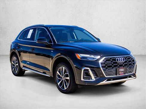 Used 2023 Audi Q5 2.0T Premium Plus w/ Premium Plus Package AWD/4WD image 3