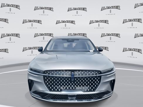 New 2025 Lincoln Nautilus Premier image 8