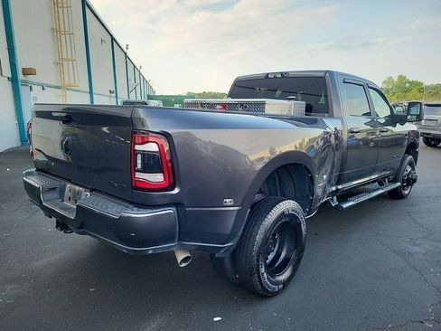 Used 2023 RAM 3500 Big Horn w/ Night Edition AWD/4WD image 6