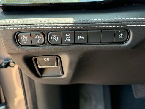 Certified 2023 Acura MDX SH-AWD w/ Advance Package image 30