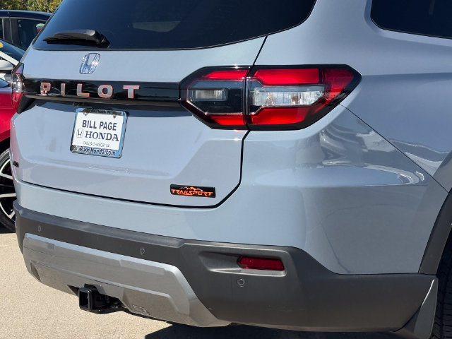 New 2026 Honda Pilot TrailSport image 7