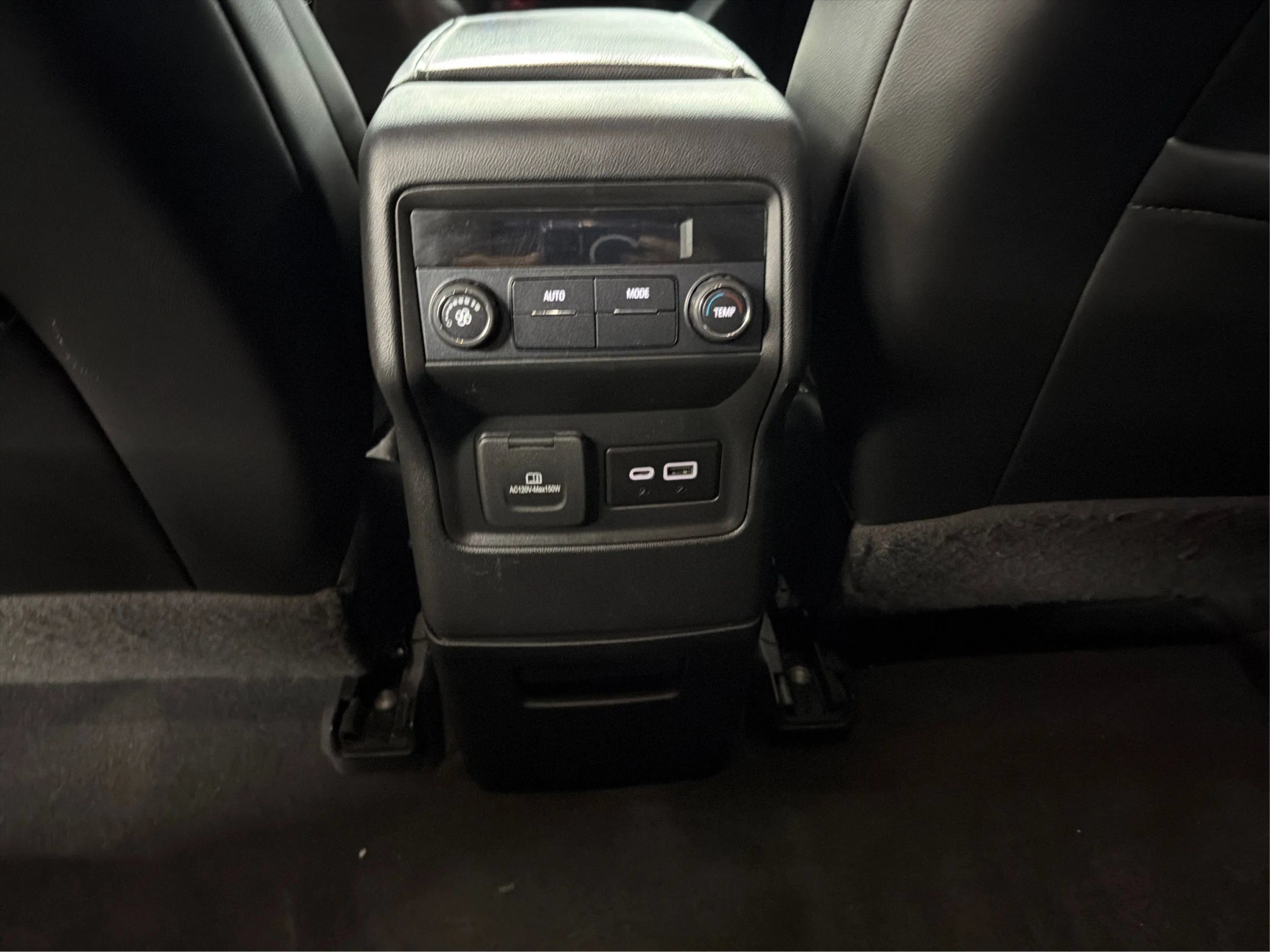 Used 2020 GMC Acadia SLT w/ LPO, Cargo Package FWD image 30