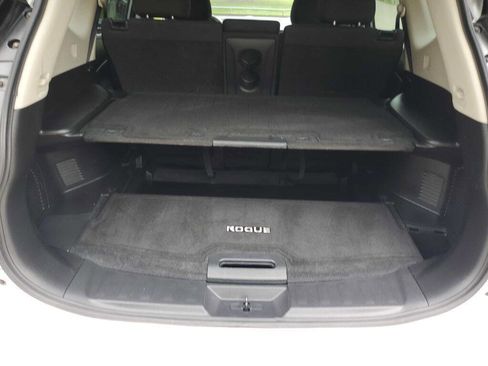 Used 2015 Nissan Rogue S image 25