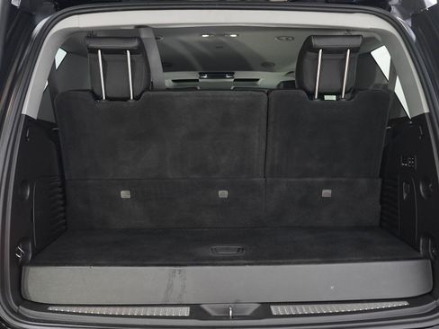 Used 2019 Chevrolet Tahoe Premier AWD/4WD image 9