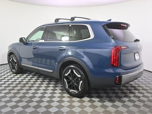 Used 2025 Kia Telluride S AWD/4WD image 3