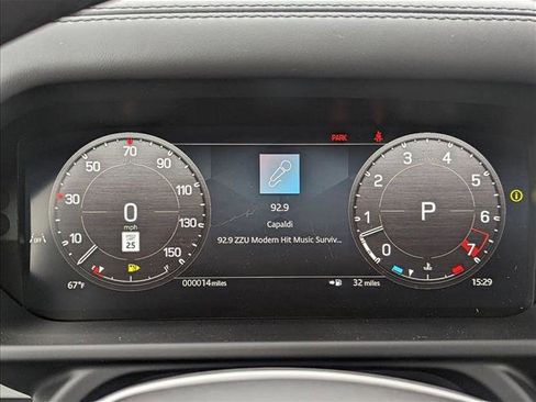 New 2025 Land Rover Defender 110 S image 11