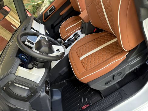 Used 2025 Ford Bronco Outer Banks image 18