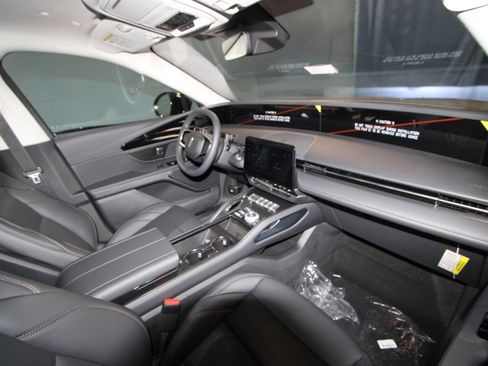 New 2026 Lincoln Nautilus Premier w/ Jet Appearance Package image 23