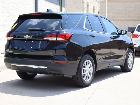 Used 2024 Chevrolet Equinox LT FWD image 3