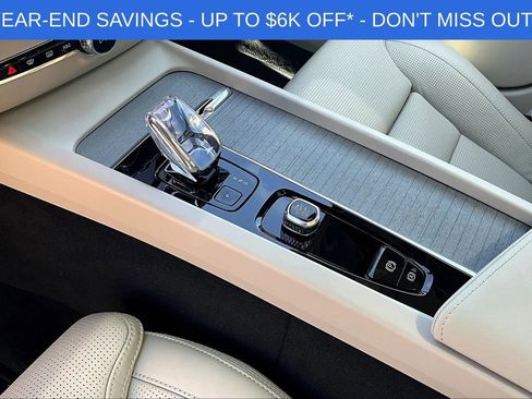New 2025 Volvo V60 B5 Cross Country Ultra w/ Protection Package Premier image 25