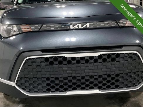 Used 2025 Kia Soul LX w/ LX Technology Package FWD image 33