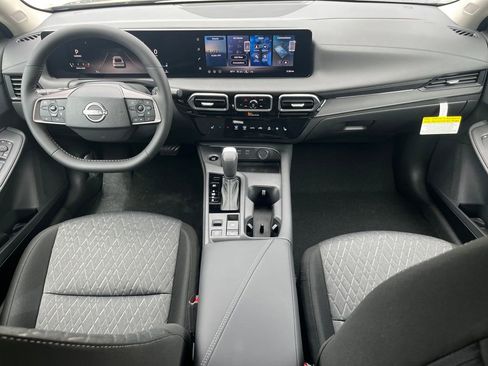 New 2026 Nissan Sentra SV w/ SV Convenience Package FWD image 17