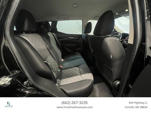 Used 2019 Nissan Rogue Sport SV w/ Technology Package FWD image 12