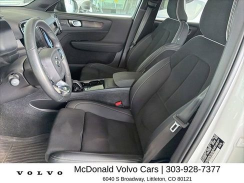 Used 2023 Volvo C40 P8 Recharge Ultimate image 6