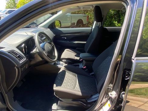 Used 2022 Mitsubishi Outlander Sport LE FWD image 11