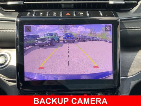 Used 2023 Jeep Grand Cherokee L Limited AWD/4WD image 45