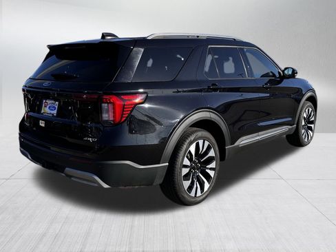 Certified 2025 Ford Explorer Platinum w/ LUX Leather Package image 7