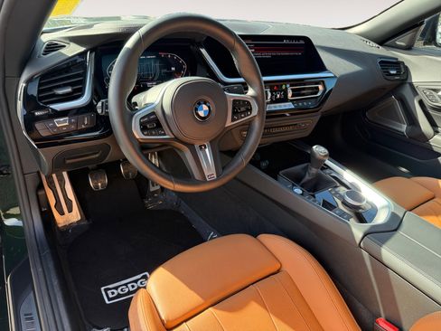 Used 2025 BMW Z4 M40i w/ Edition image 15