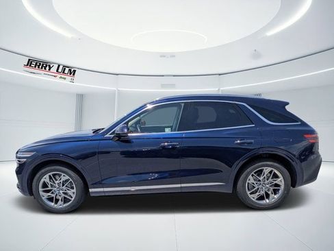 Used 2025 Genesis GV70 2.5T AWD/4WD image 6