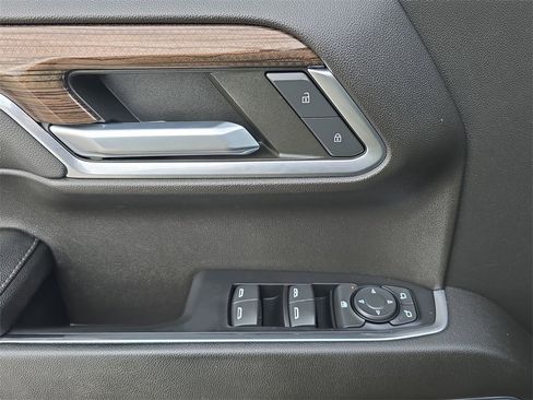 Used 2022 Chevrolet Silverado 1500 LT Trail Boss w/ Convenience Package II image 24