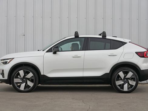 Used 2023 Volvo C40 P8 Recharge Ultimate w/ Protection Package Premier image 8