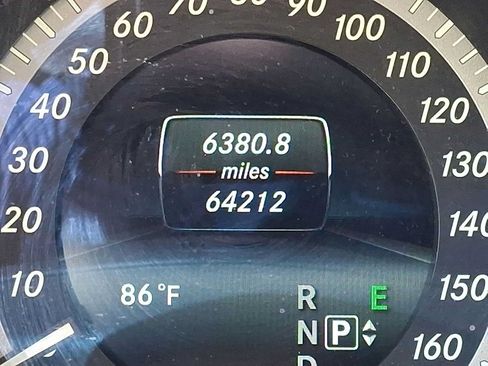 Used 2015 Mercedes-Benz E 350 4MATIC Sedan image 19