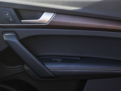 Certified 2023 Audi Q5 e Premium Plus w/ Premium Plus Package image 22