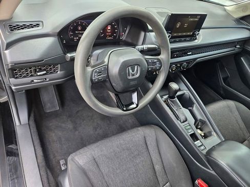 Used 2023 Honda Accord EX image 13