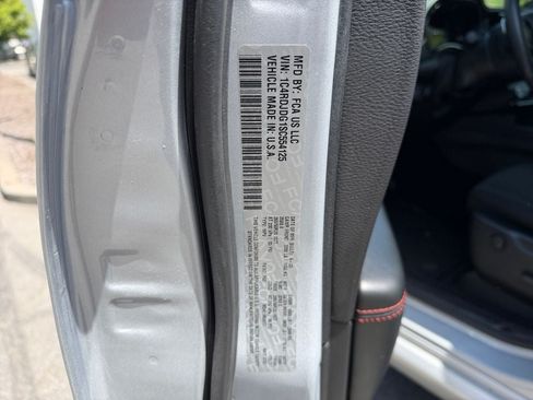 Used 2025 Dodge Durango GT AWD/4WD image 31