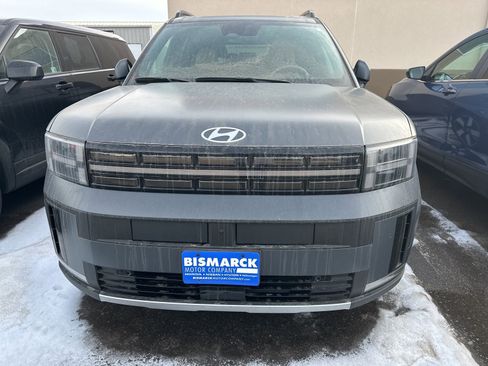 Used 2025 Hyundai Santa Fe Limited image 2