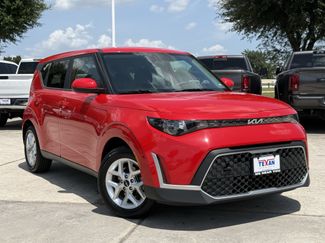 Used 2024 Kia Soul LX w/ Option Group 015 FWD video 2