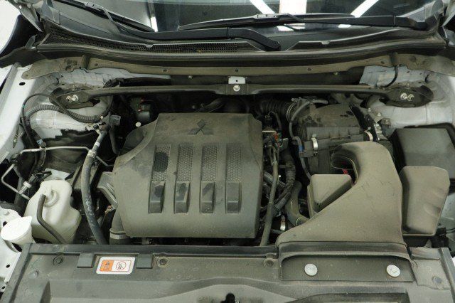 Used 2024 Mitsubishi Eclipse Cross LE AWD/4WD image 31