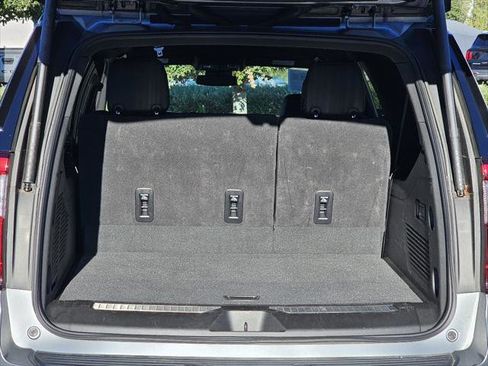 Used 2025 GMC Yukon XL Denali image 7
