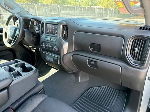 Used 2023 Chevrolet Silverado 1500 Custom AWD/4WD image 28