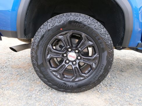 Certified 2023 GMC Canyon Elevation w/ Convenience Package image 12