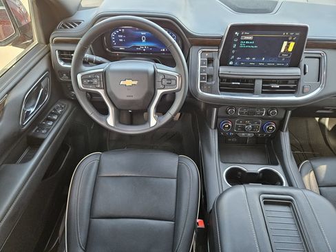 Used 2024 Chevrolet Tahoe Premier AWD/4WD image 28