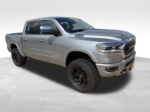 Used 2023 RAM 1500 Limited AWD/4WD image 2