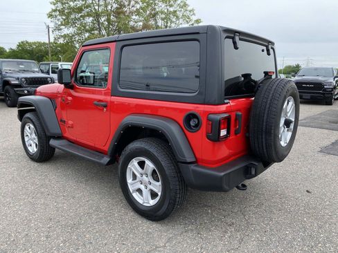 Certified 2022 Jeep Wrangler Sport AWD/4WD image 6