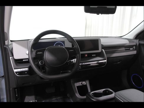 Certified 2024 Hyundai Ioniq 5 Limited AWD/4WD image 6