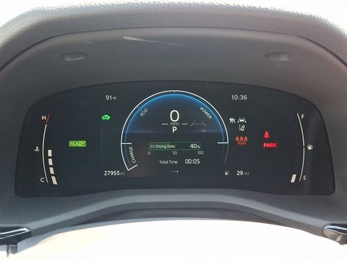 Used 2025 Toyota Camry SE w/ Convenience Package FWD image 19