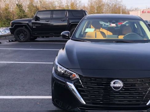 New 2025 Nissan Sentra SV w/ SV Premium Package image 3