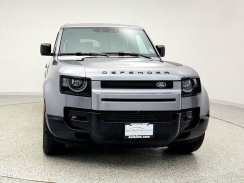 Used 2024 Land Rover Defender 130 X-Dynamic SE AWD/4WD image 2