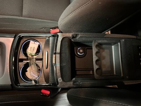 Used 2022 Dodge Charger SXT w/ Driver Convenience Group image 21