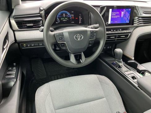 Certified 2025 Toyota Camry LE image 14