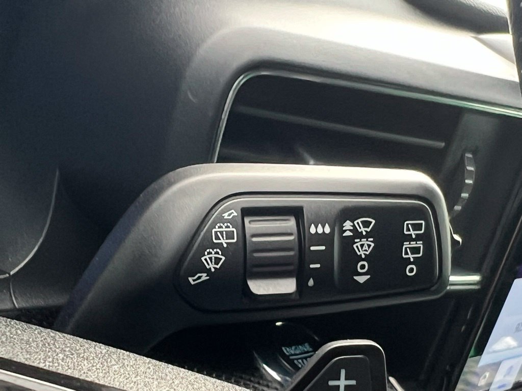Used 2022 Ford Explorer ST w/ Equipment Group 401A AWD/4WD image 34