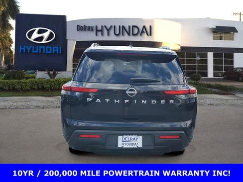 Used 2025 Nissan Pathfinder SV image 5