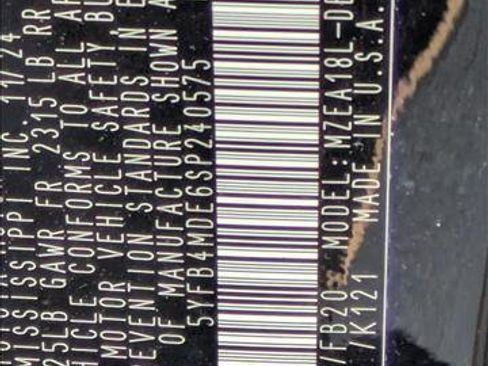 Used 2025 Toyota Corolla LE image 22